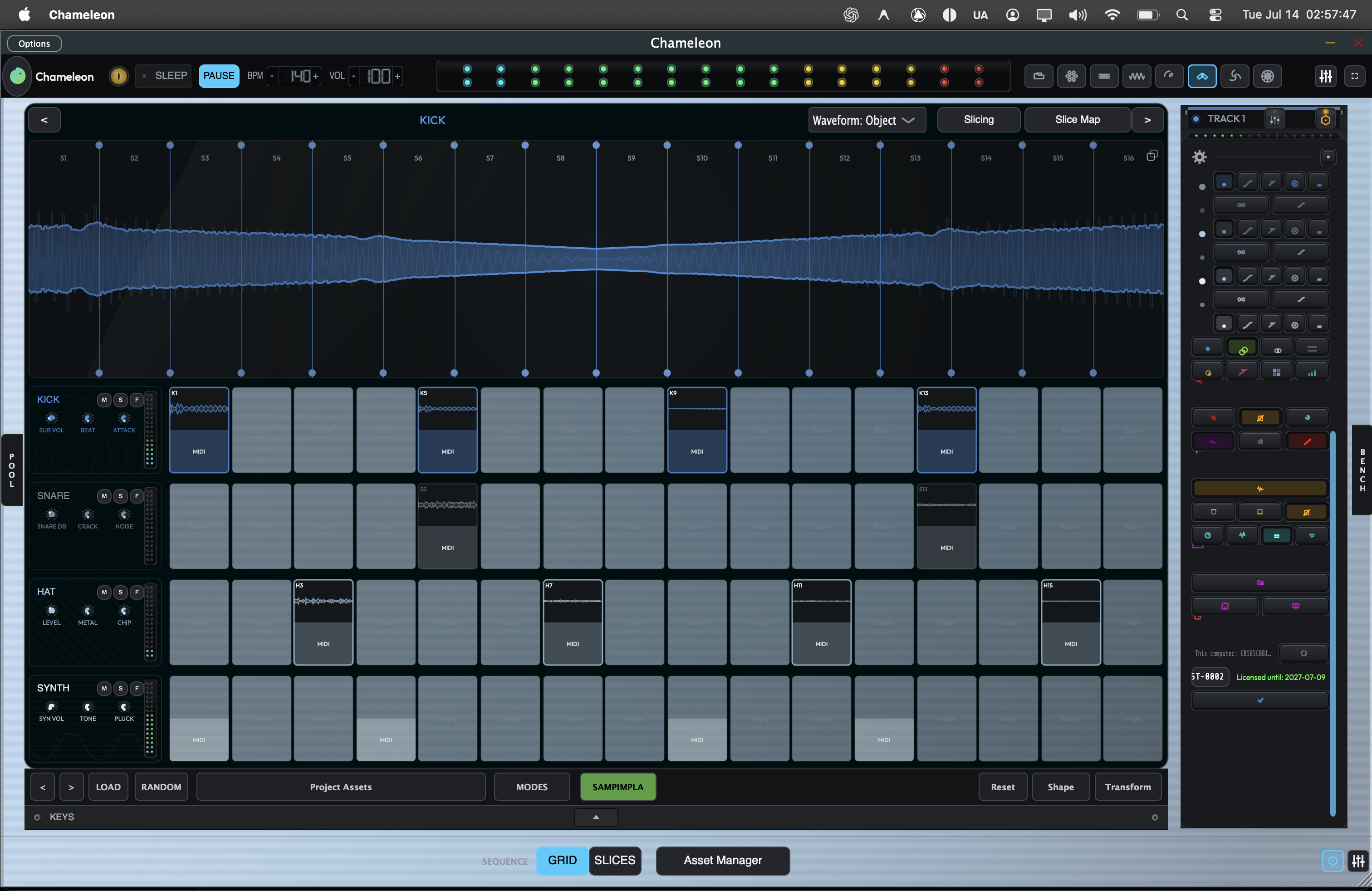Chameleon object waveform above a sixteen-step four-track grid